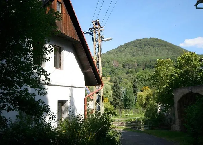 Pobyt V Chko české Středohoří Pod Horou Milešovkou *